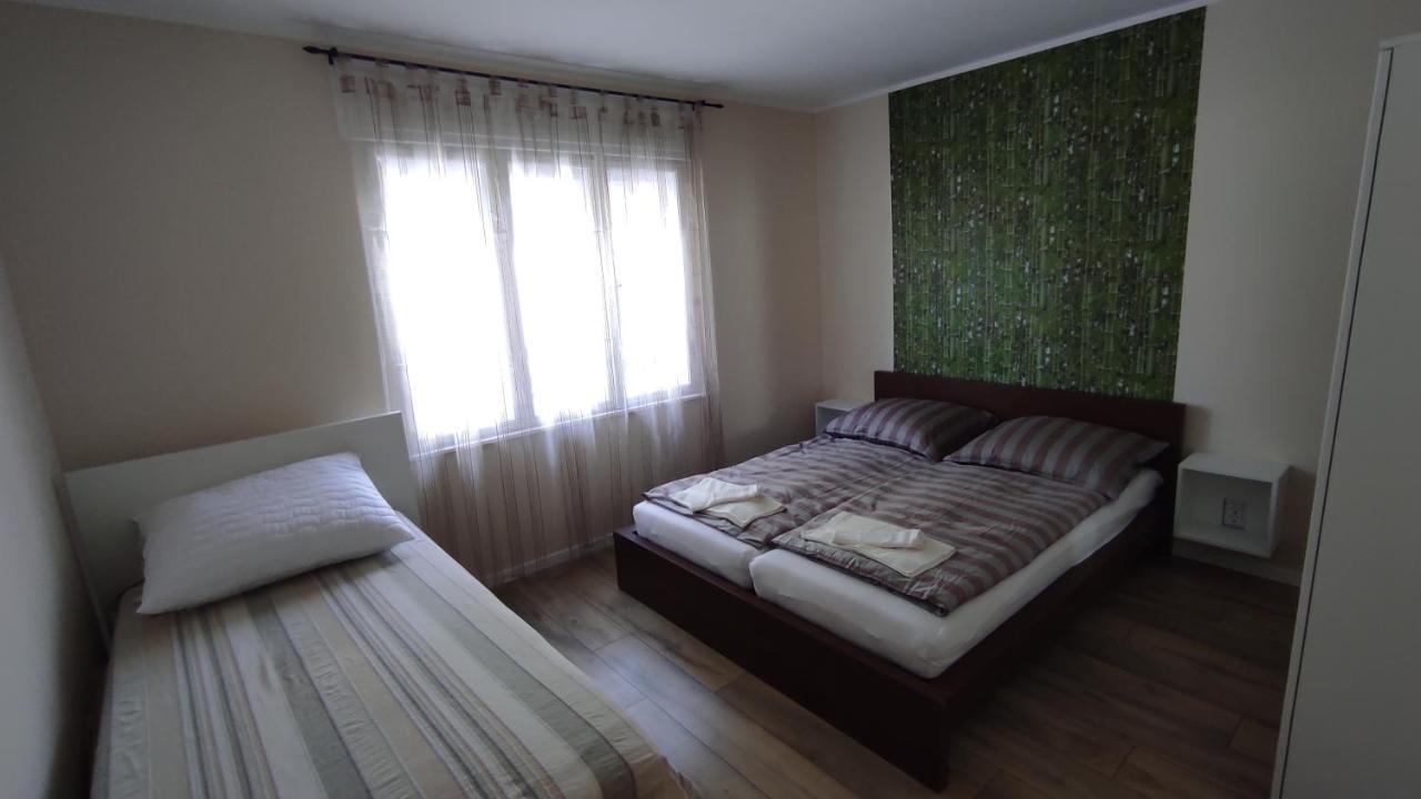 Bamboo Apartman Siofok Luaran gambar
