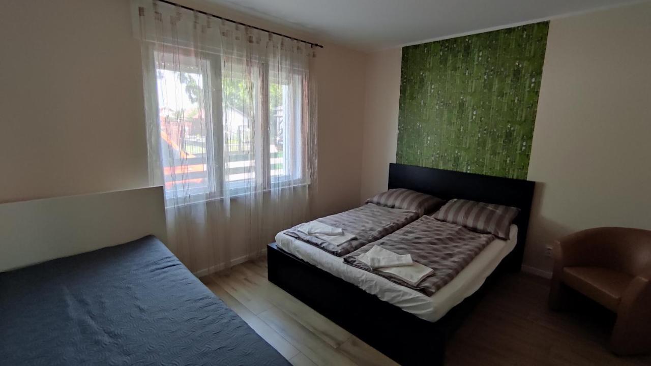 Bamboo Apartman Siofok Luaran gambar
